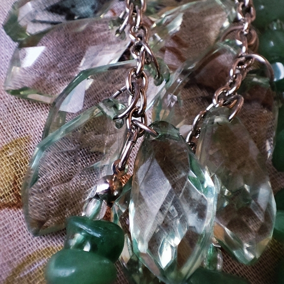 Adventurine Semi Precious Stone Oversized Faceted Acrylic LOFT Dual Necklace - Picture 8 of 14